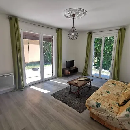 Будинок відпочинку Maison Avec Jardin *